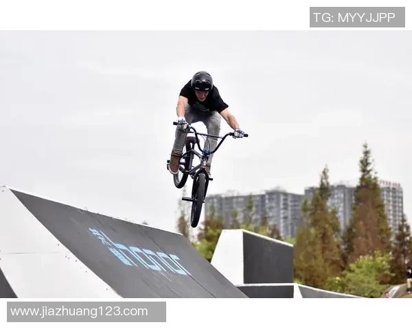 成都极限运动队整体表现分析与压制策略的得失探讨